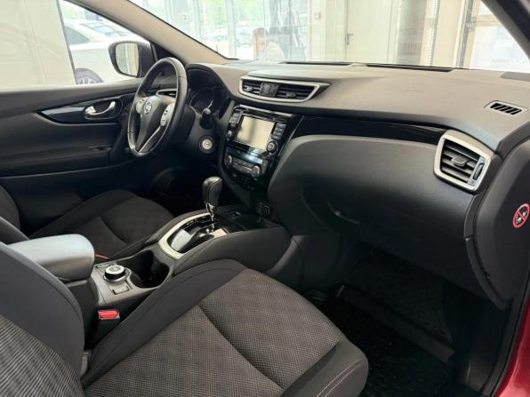 Nissan Qashqai II с пробегом 2016 года, цена 1 729 000 рублей, 97703 км, внедорожник, Автокод Объявления