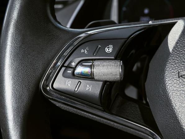 Skoda Octavia IV (A8) с пробегом 2021 года, цена 2 299 000 рублей, 73563 км, лифтбек, Автокод Объявления