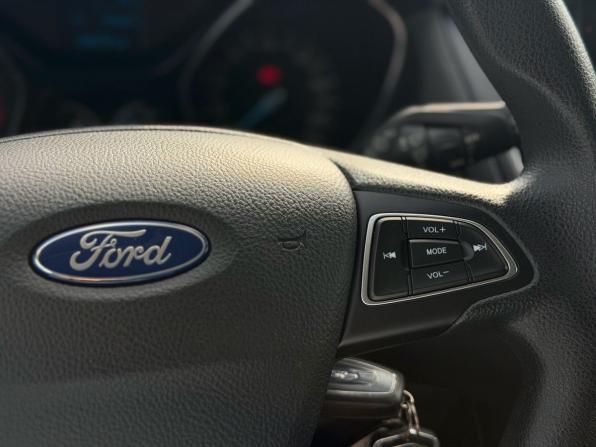 Ford Focus III Рестайлинг с пробегом 2015 года, цена 940 000 рублей, 109600 км, седан, Автокод Объявления