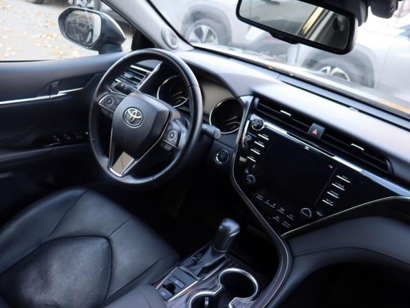 Toyota Camry VIII (XV70) с пробегом 2019 года, цена 2 890 000 рублей, 52532 км, седан, Автокод Объявления