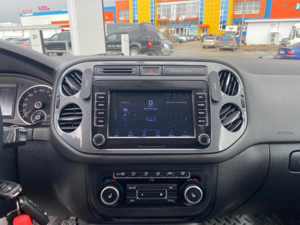 Volkswagen Tiguan I Рестайлинг с пробегом 2012 года, цена 1 000 000 рублей, 179484 км, внедорожник, Автокод Объявления
