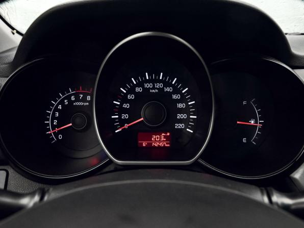 Kia Rio III Рестайлинг с пробегом 2015 года, цена 999 000 рублей, 142354 км, седан, Автокод Объявления