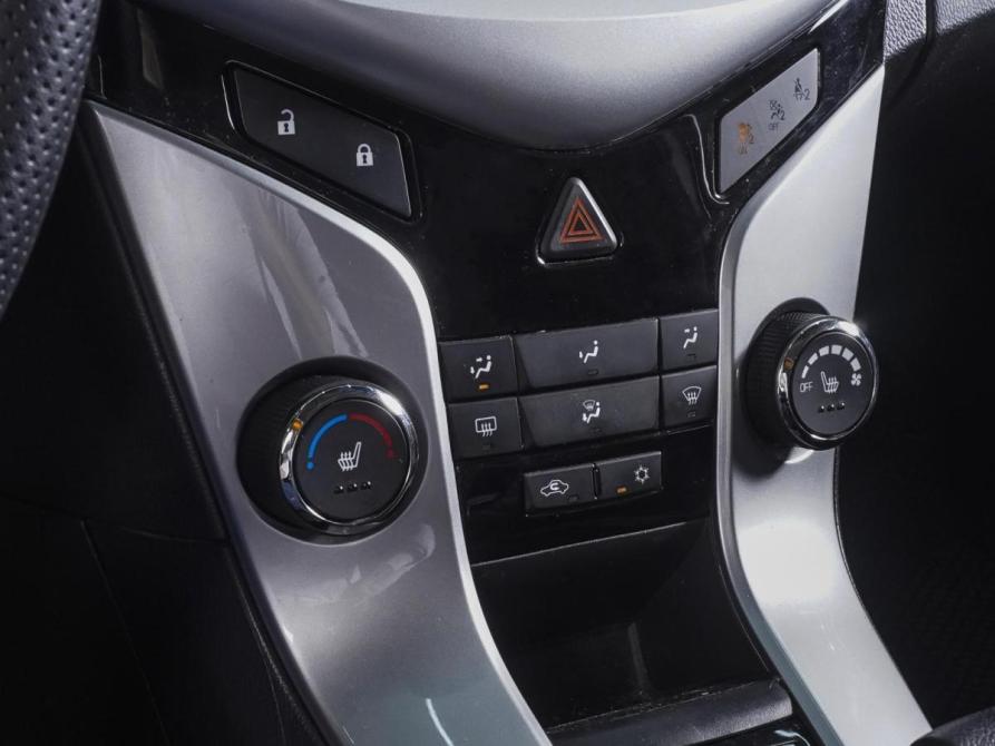 Chevrolet Cruze I Рестайлинг Ростов-на-Дону  - изображение 12
