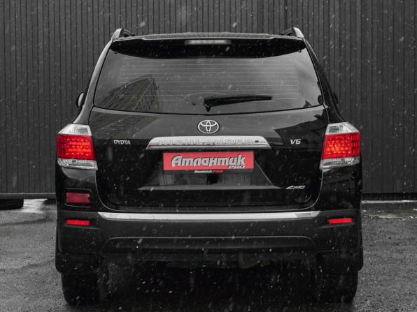 Toyota Highlander II (XU40) Рестайлинг с пробегом 2013 года, цена 1 990 000 рублей, 248374 км, внедорожник, Автокод Объявления