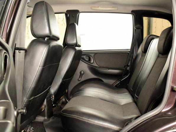 Chevrolet Niva I Рестайлинг с пробегом 2011 года, цена 425 999 рублей, 143524 км, внедорожник, Автокод Объявления