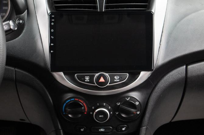 Hyundai Solaris I с пробегом 2012 года, цена 759 000 рублей, 172384 км, седан, Автокод Объявления