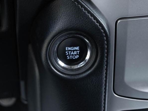 Toyota Land Cruiser Prado 150 Series Рестайлинг 2 с пробегом 2019 года, цена 4 920 000 рублей, 107773 км, внедорожник, Автокод Объявления