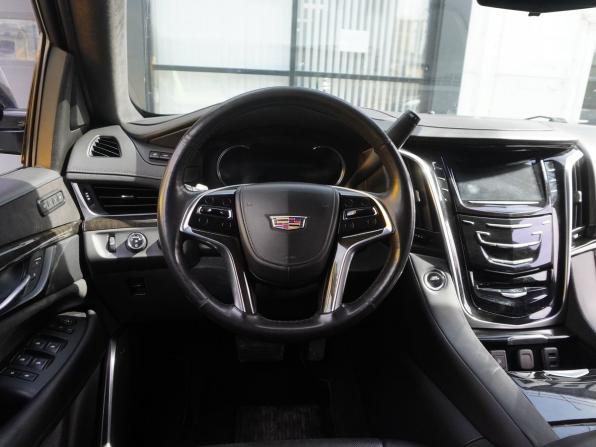 Cadillac Escalade IV с пробегом 2020 года, цена 4 956 000 рублей, 147835 км, внедорожник, Автокод Объявления