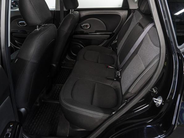 Kia Soul II Рестайлинг с пробегом 2018 года, цена 1 719 000 рублей, 50965 км, хэтчбек, Автокод Объявления