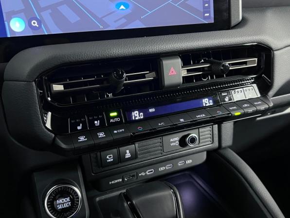 Toyota Land Cruiser Prado 250 Series с пробегом 2024 года, цена 9 999 000 рублей, 18726 км, внедорожник, Автокод Объявления