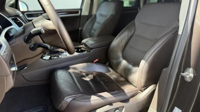 Volkswagen Touareg II Рестайлинг с пробегом 2015 года, цена 2 490 000 рублей, 284000 км, внедорожник, Автокод Объявления