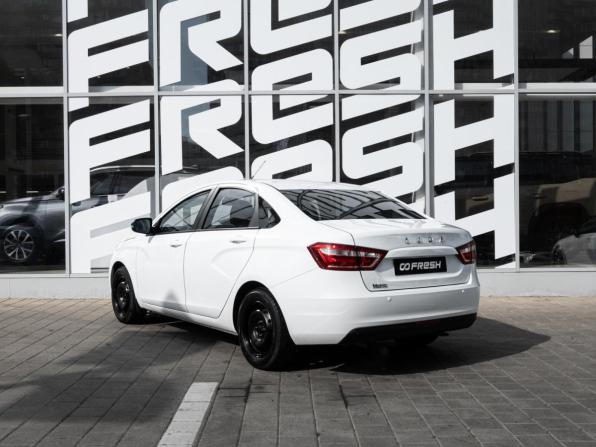 Lada (ВАЗ) Vesta I с пробегом 2018 года, цена 900 000 рублей, 111467 км, седан, Автокод Объявления