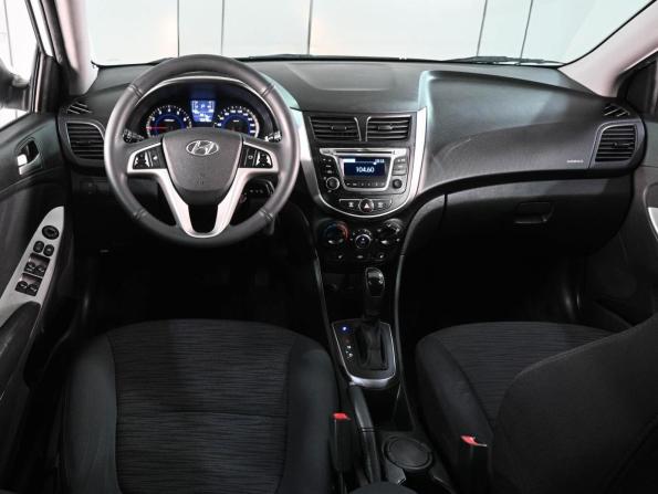 Hyundai Solaris I Рестайлинг с пробегом 2015 года, цена 1 325 000 рублей, 70948 км, седан, Автокод Объявления