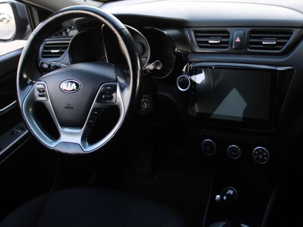 Kia Rio III Рестайлинг с пробегом 2016 года, цена 1 019 000 рублей, 143750 км, седан, Автокод Объявления