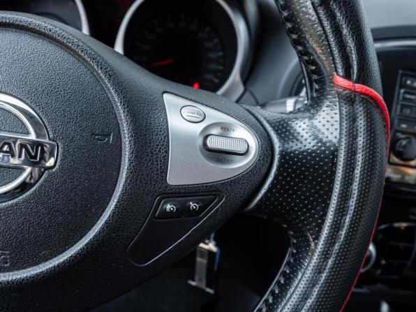 Nissan Juke I с пробегом 2012 года, цена 899 000 рублей, 205636 км, внедорожник, Автокод Объявления