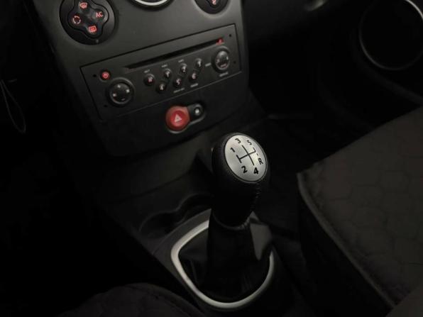 Renault Clio III с пробегом 2009 года, цена 570 000 рублей, 168560 км, универсал, Автокод Объявления