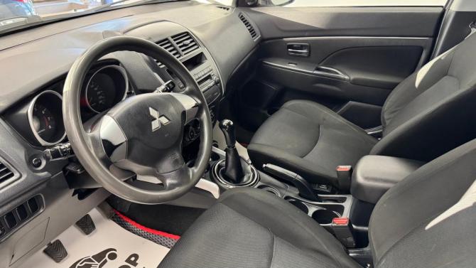 Mitsubishi ASX I Рестайлинг с пробегом 2012 года, цена 700 000 рублей, 327388 км, внедорожник, Автокод Объявления
