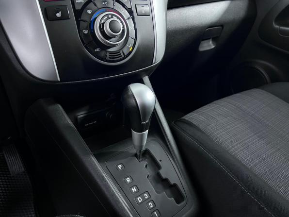 Kia Venga I с пробегом 2011 года, цена 680 000 рублей, 213683 км, минивэн, Автокод Объявления