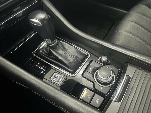 Mazda 6 III (GJ) Рестайлинг 2 с пробегом 2019 года, цена 2 700 000 рублей, 79481 км, седан, Автокод Объявления