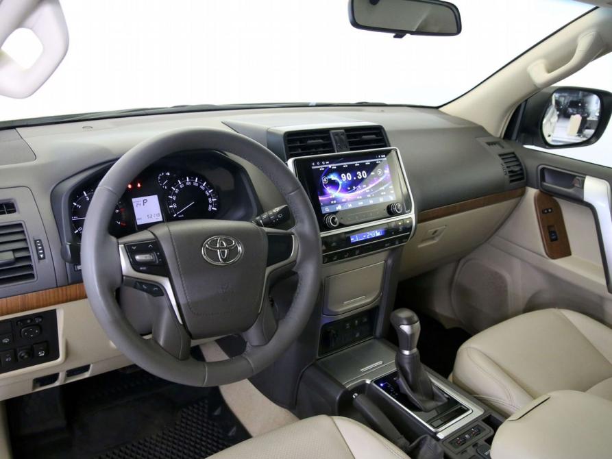 Toyota Land Cruiser Prado 150 Series Рестайлинг 3 Санкт-Петербург  - изображение 17