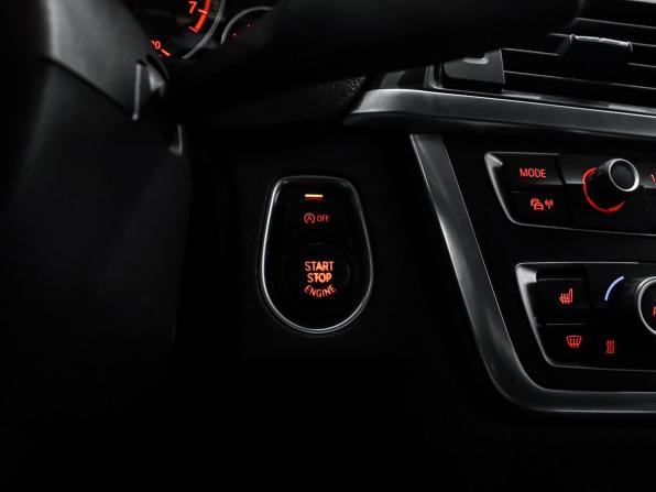 BMW 3 серии VI (F3x) с пробегом 2012 года, цена 1 499 000 рублей, 276522 км, седан, Автокод Объявления