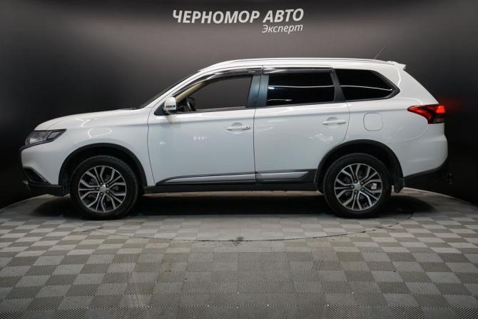 Mitsubishi Outlander III Рестайлинг 2 с пробегом 2016 года, цена 1 890 000 рублей, 158000 км, внедорожник, Автокод Объявления