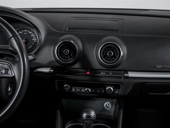Audi A3 III (8V) Рестайлинг с пробегом 2019 года, цена 2 100 000 рублей, 78851 км, седан, Автокод Объявления