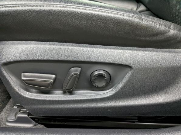 Toyota Camry VIII (XV70) Рестайлинг с пробегом 2021 года, цена 2 990 000 рублей, 171996 км, седан, Автокод Объявления