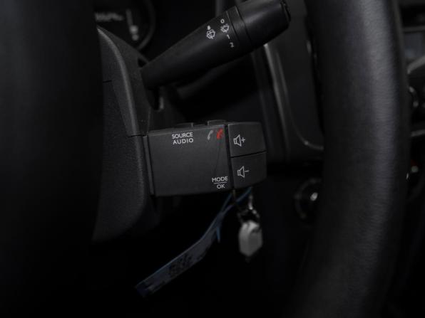 Renault Logan II Рестайлинг с пробегом 2019 года, цена 1 145 000 рублей, 105475 км, седан, Автокод Объявления