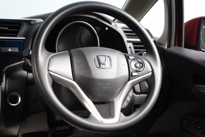 Honda Fit III Рестайлинг с пробегом 2019 года, цена 1 169 000 рублей, 92200 км, хэтчбек, Автокод Объявления