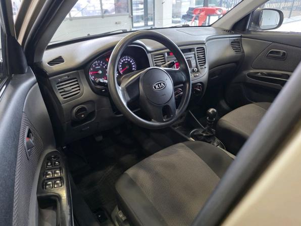 Kia Rio II Рестайлинг с пробегом 2010 года, цена 416 000 рублей, 243325 км, хэтчбек, Автокод Объявления