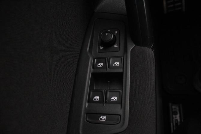 Volkswagen Tiguan II с пробегом 2019 года, цена 2 895 000 рублей, 161477 км, внедорожник, Автокод Объявления