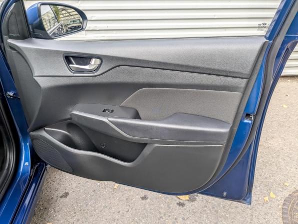 Hyundai Solaris II Рестайлинг с пробегом 2022 года, цена 1 600 000 рублей, 45136 км, седан, Автокод Объявления