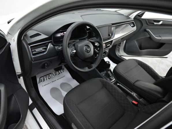 Skoda Rapid II с пробегом 2021 года, цена 759 000 рублей, 52649 км, лифтбек, Автокод Объявления