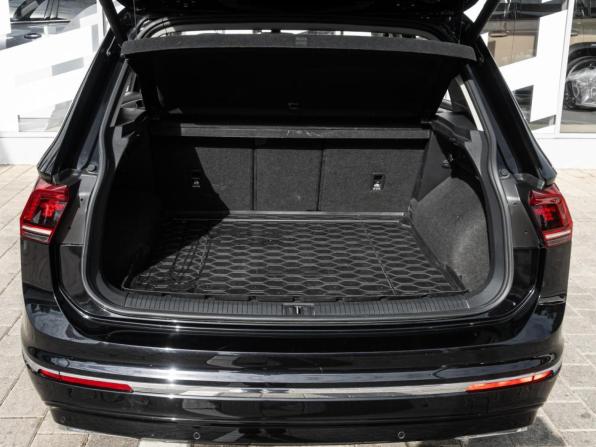 Volkswagen Tiguan II с пробегом 2018 года, цена 2 730 000 рублей, 117041 км, внедорожник, Автокод Объявления