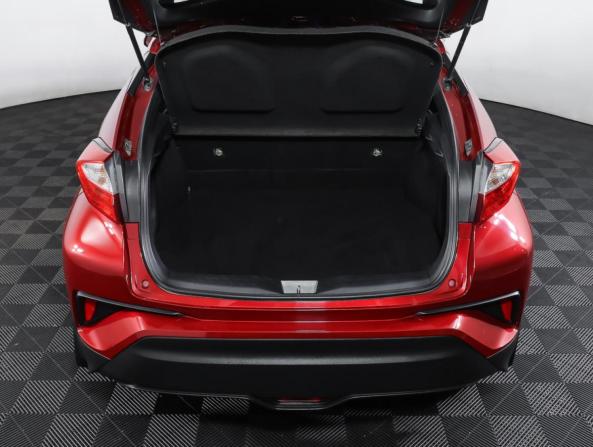 Toyota C-HR I с пробегом 2018 года, цена 2 370 000 рублей, 75609 км, внедорожник, Автокод Объявления