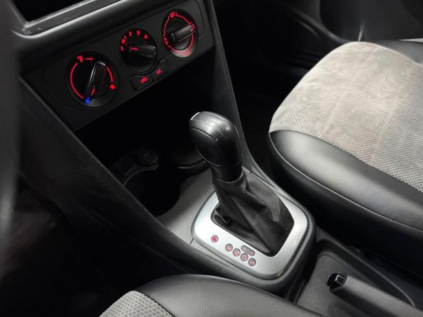 Volkswagen Polo V Рестайлинг с пробегом 2017 года, цена 1 215 000 рублей, 84290 км, седан, Автокод Объявления