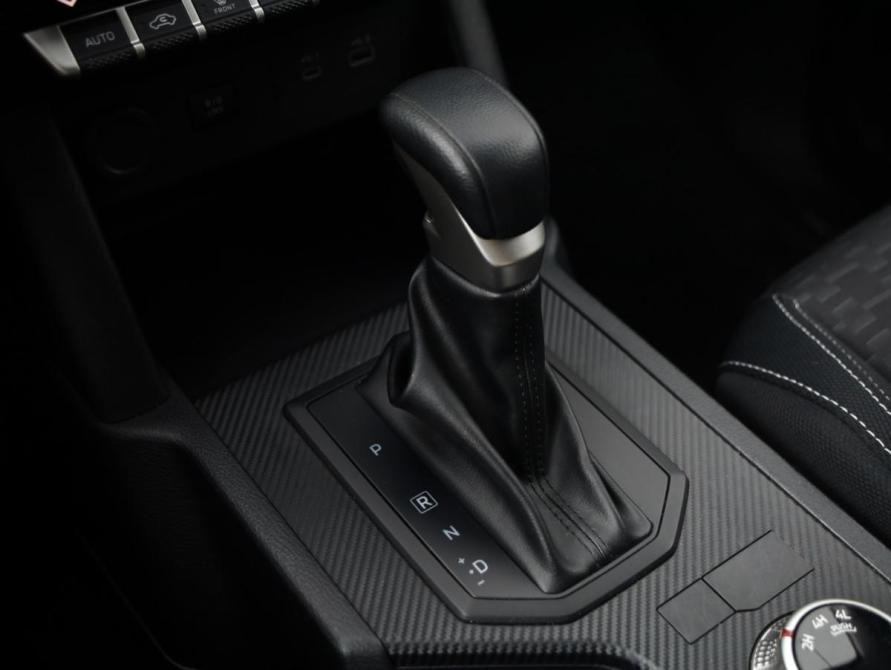 Mitsubishi L200 VI Санкт-Петербург  - изображение 22