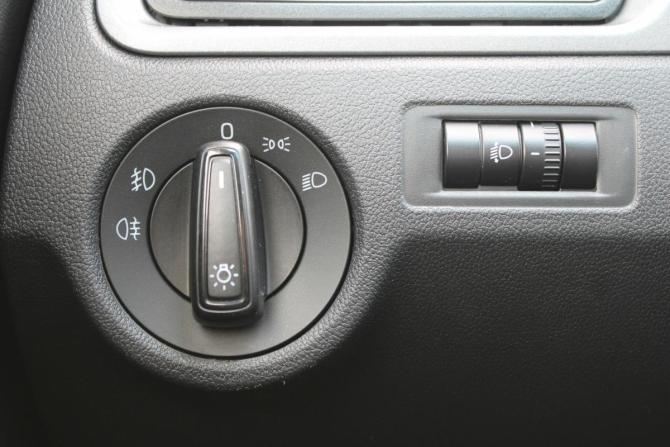 Skoda Rapid I Рестайлинг с пробегом 2019 года, цена 1 315 000 рублей, 83000 км, лифтбек, Автокод Объявления