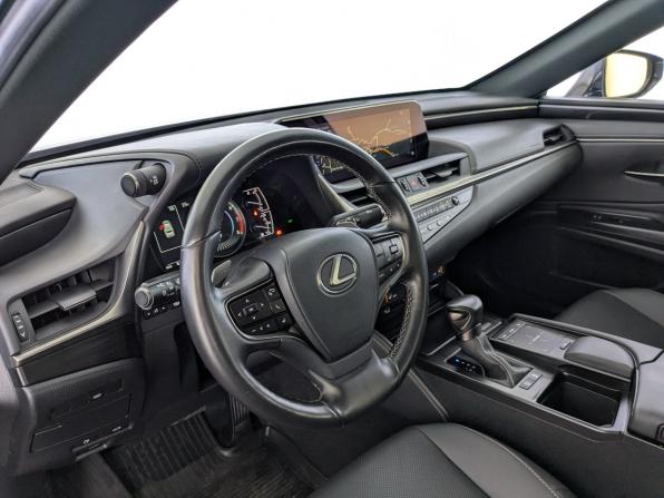 Lexus ES VII с пробегом 2021 года, цена 4 400 000 рублей, 61510 км, седан, Автокод Объявления