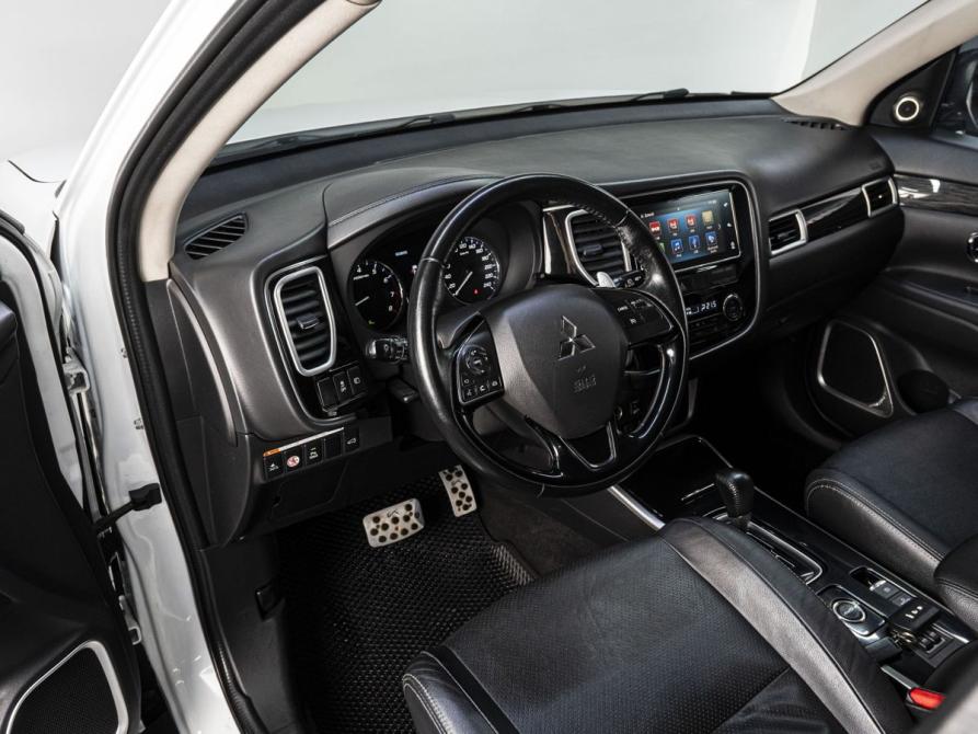 Mitsubishi Outlander III Рестайлинг 2 Тюмень  - изображение 10
