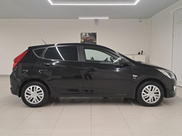 Hyundai Solaris I Рестайлинг с пробегом 2015 года, цена 947 000 рублей, 165553 км, хэтчбек, Автокод Объявления