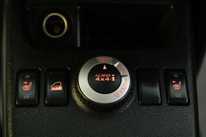 Nissan X-Trail II Рестайлинг с пробегом 2012 года, цена 1 489 000 рублей, 263304 км, внедорожник, Автокод Объявления