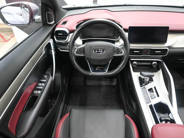 Geely Coolray I с пробегом 2022 года, цена 1 919 900 рублей, 41800 км, внедорожник, Автокод Объявления