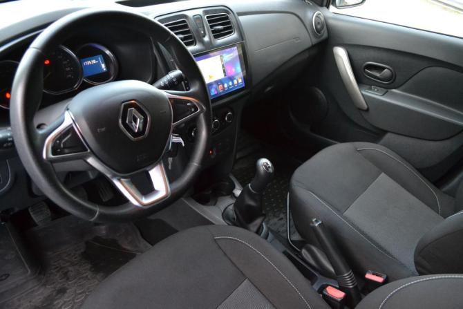 Renault Sandero II Рестайлинг с пробегом 2018 года, цена 1 090 000 рублей, 173533 км, хэтчбек, Автокод Объявления