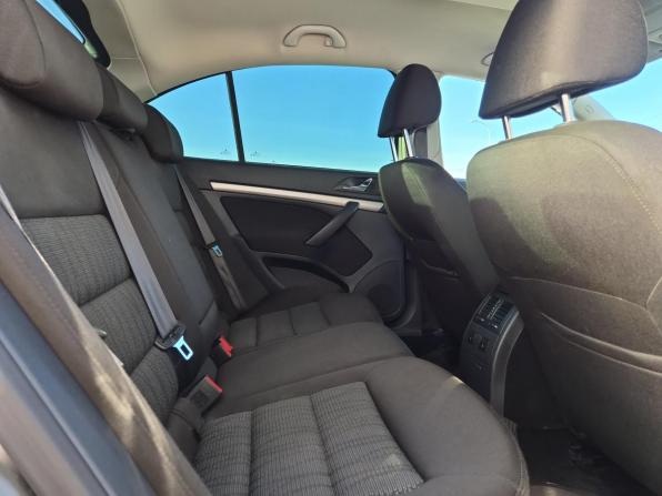 Skoda Octavia II (A5) Рестайлинг с пробегом 2012 года, цена 977 000 рублей, 177244 км, лифтбек, Автокод Объявления