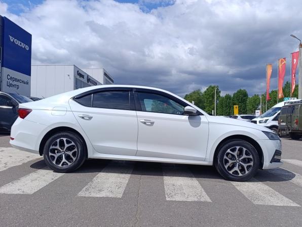 Skoda Octavia IV (A8) с пробегом 2021 года, цена 2 070 000 рублей, 127400 км, лифтбек, Автокод Объявления