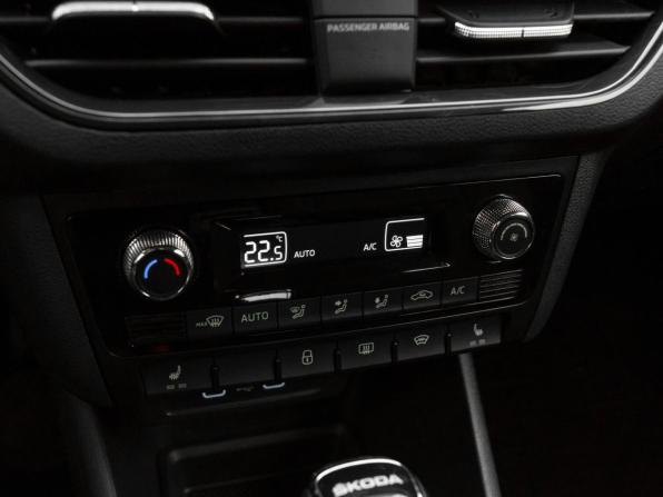 Skoda Rapid II с пробегом 2020 года, цена 1 920 000 рублей, 49615 км, лифтбек, Автокод Объявления