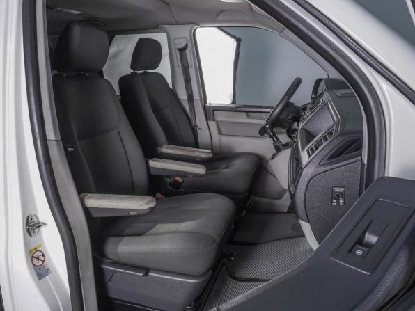 Volkswagen Caravelle T6 с пробегом 2017 года, цена 3 070 000 рублей, 339981 км, минивэн, Автокод Объявления