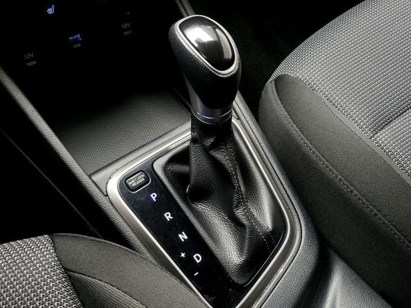Hyundai Solaris II Рестайлинг с пробегом 2021 года, цена 1 406 000 рублей, 66294 км, седан, Автокод Объявления